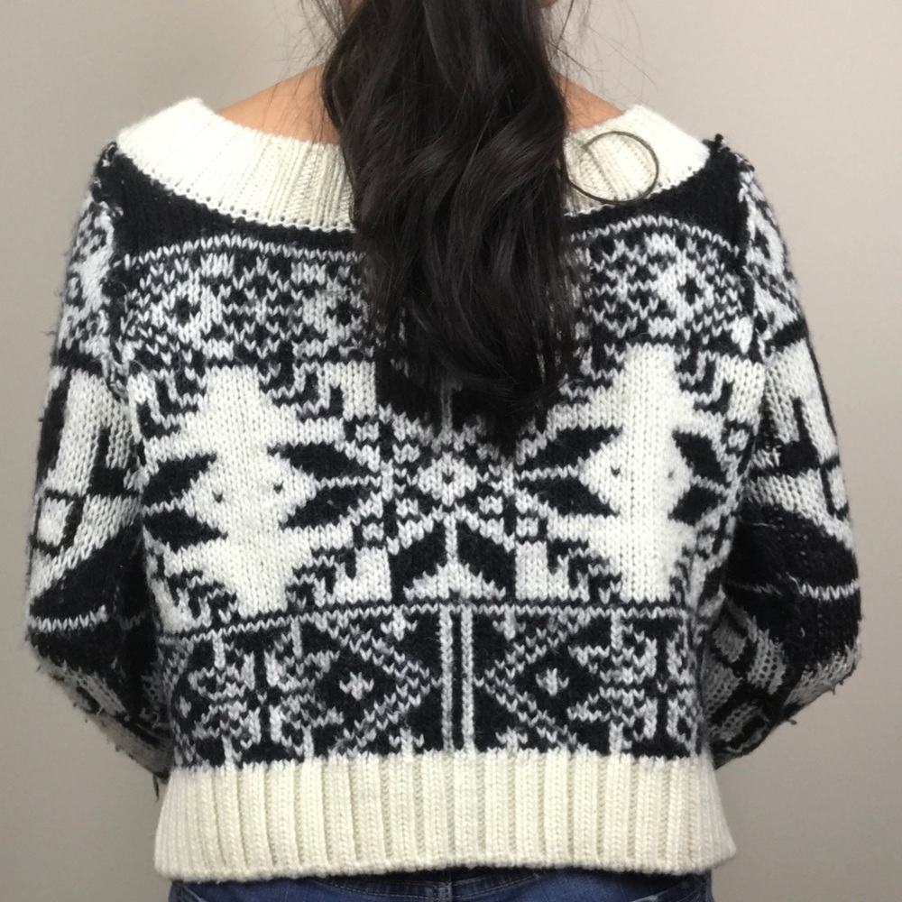 Free people snowflake sweater!! ❄️😍 - Picture 4 of 8